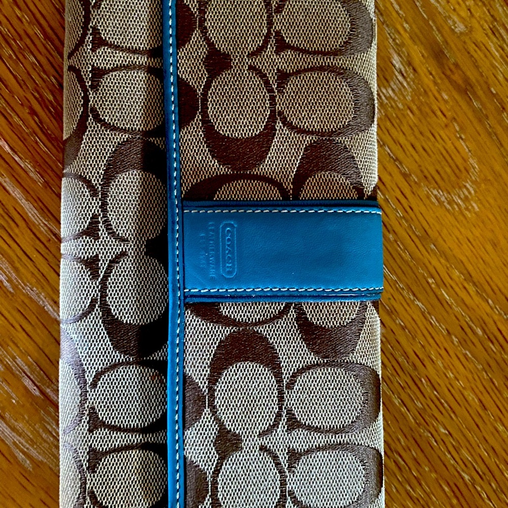 COPY - Coach wallet